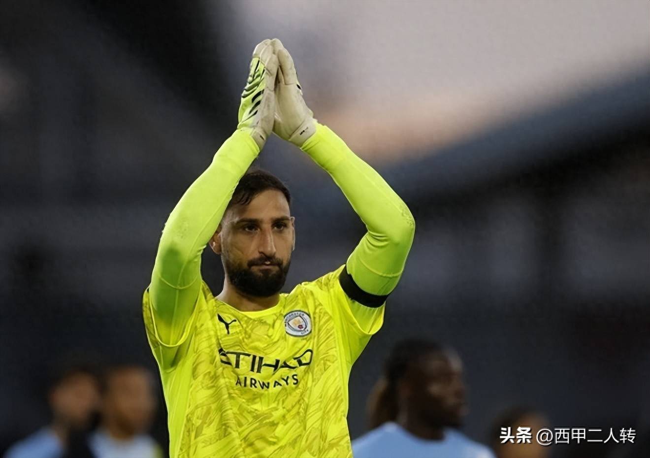 多纳鲁马成曼城夏窗最大“捡漏”？2600万英镑买来顶级门神