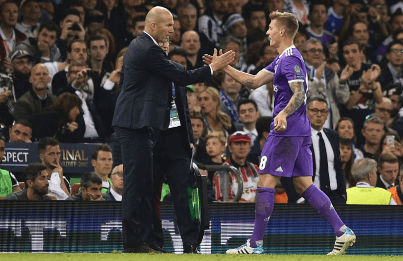 齐达内回忆皇马执教开局：从连败到三连冠的信任革命